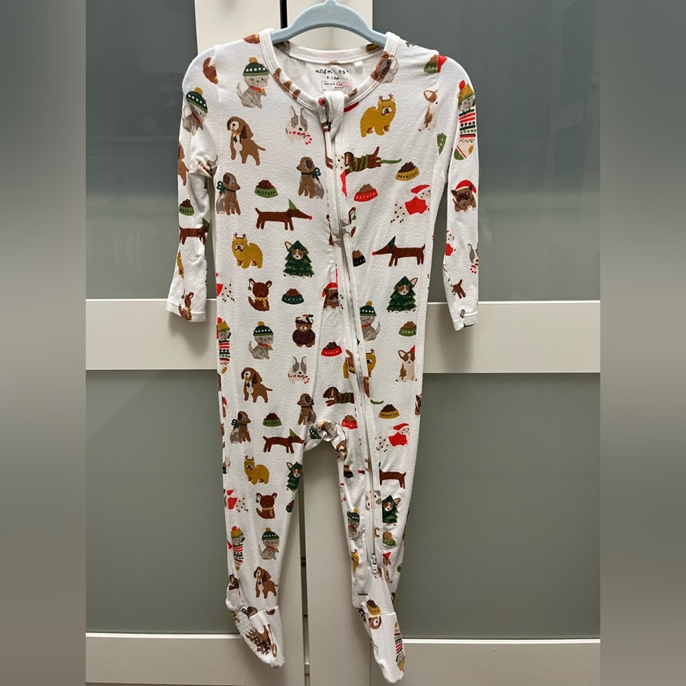 9-12 Angel Dear Festive Dogs Footie